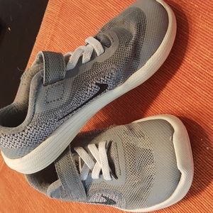 Child's Nike Revolution 3 Sneaker-Gray-Size 9